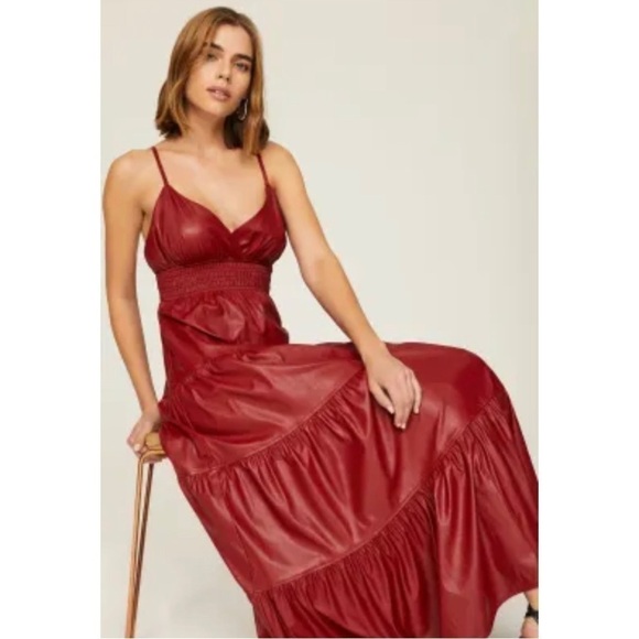 Derek Lam 10 Crosby
Linda Tiered Maxi size 0. EUC - Picture 4 of 11